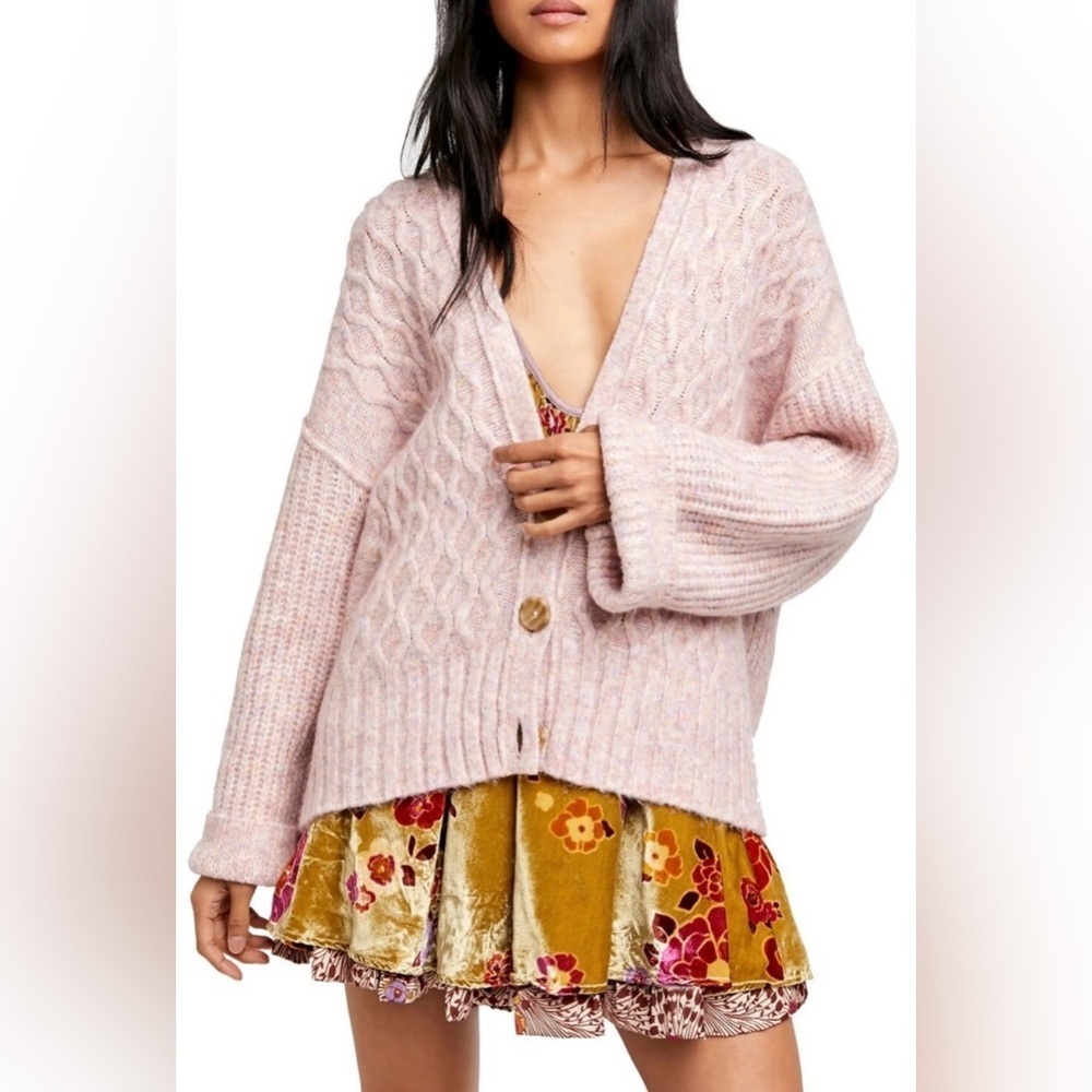 Free People Molly Oversized Slouchy Cable Knit Pink Cardigan Sweater Size XS